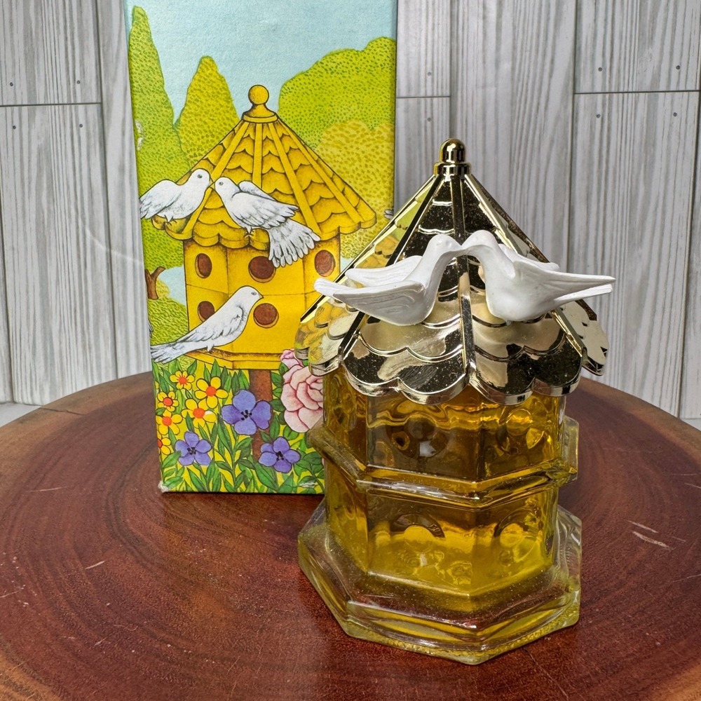 Vintage Avon Dovecote Field Flowers Cologne 4 oz Birdhouse Decanter with Box